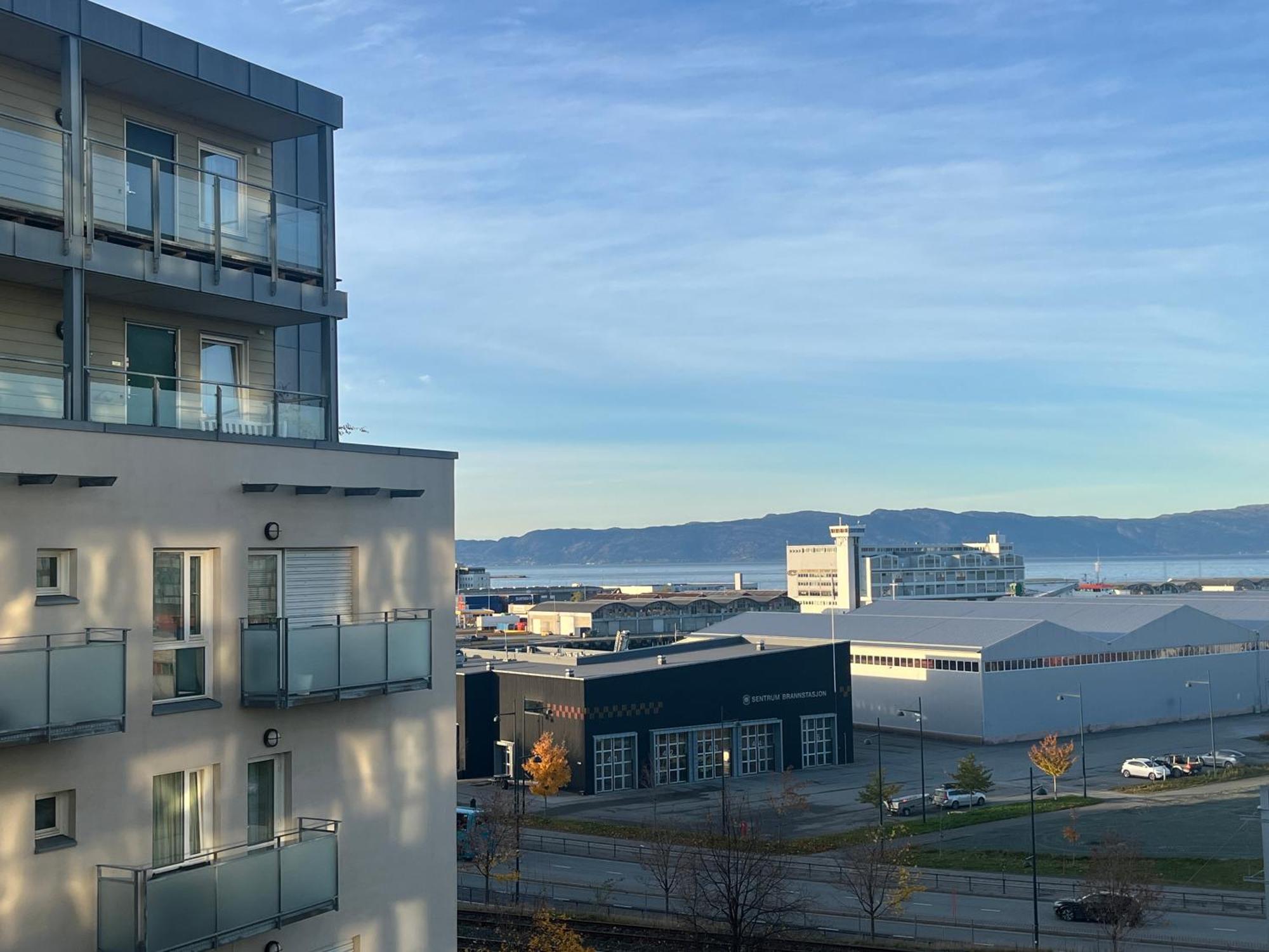 Modern And Central Apartment - Solsiden Trondheim - Up To 6 People ภายนอก รูปภาพ